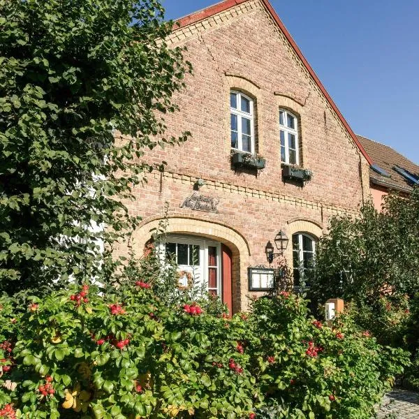 Landhaus Alte Schmiede, hotel v destinaci Niemegk