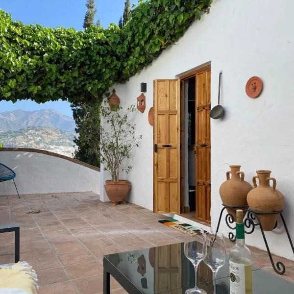 Casita with Views of Frigiliana, hotel Frigilianában