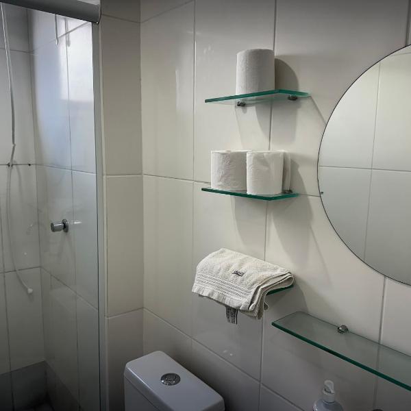 2 Quartos, Espaçoso e Completo, com Internet Wi-Fi e Garagem - Foto 3