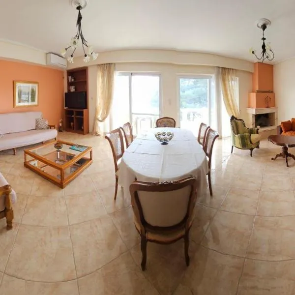 Garbo Appartments, hotel in Karistos