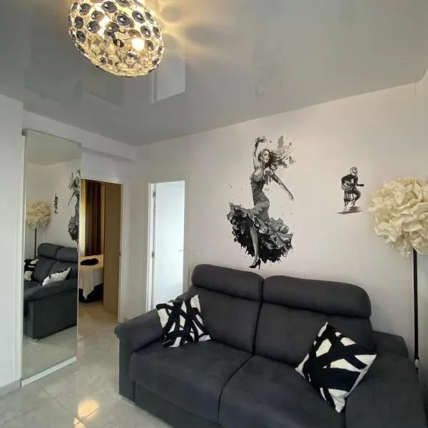 Modern Art apartment by the sea Playa del Espejo, khách sạn ở Los Alcázares