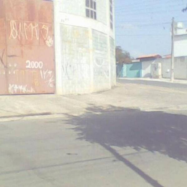 Ponto comercial, murado com grade - Foto 2