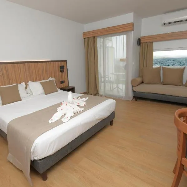 Carayou Hotel & SPA, hotel v mestu Les Trois-Îlets