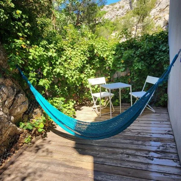 Loft à 500 m de la plage, hotel v destinácii Carry-le-Rouet
