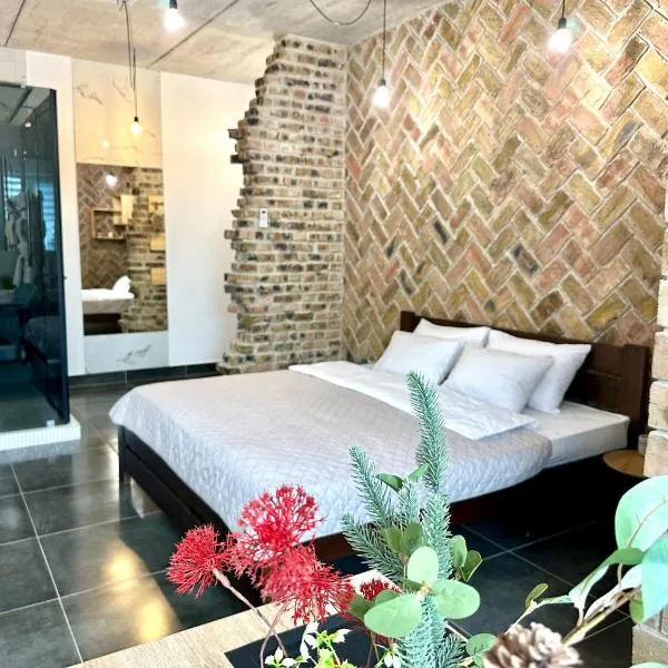 Viesnīca Comfortable apartments with a coffee machine in the city centre, Zlata Plaza pilsētā Rivne