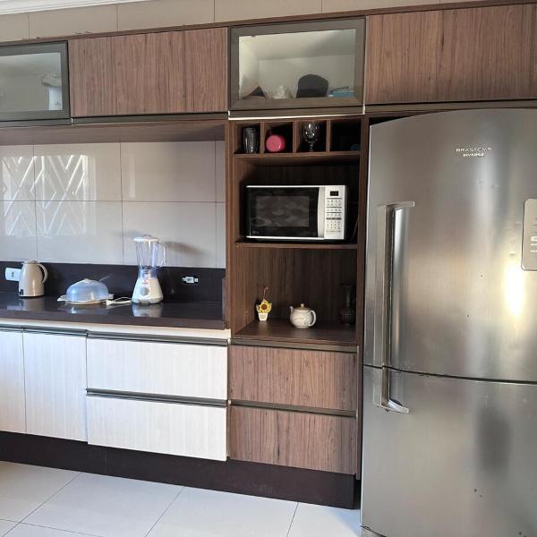 Sobrado top com piscina, espaço gourmet, próximo à praia com Ar Condicionado - Foto 5