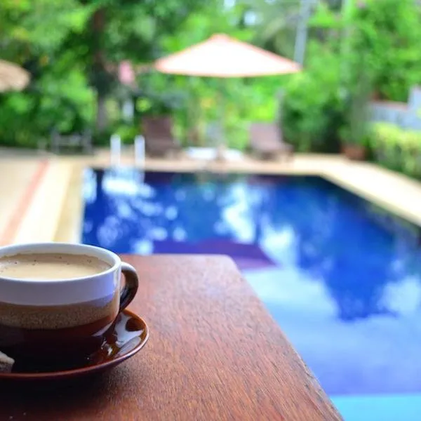 Ananas Samui Hostel, hotel in Laem Set Beach