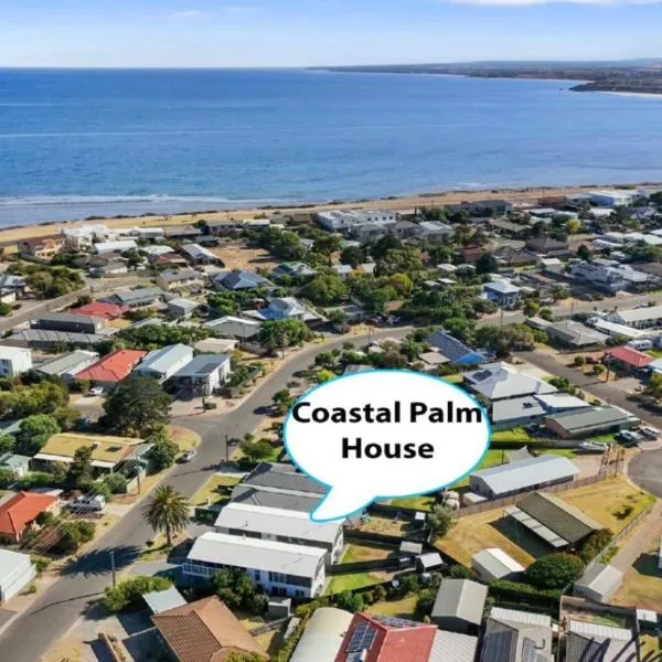 Coastal Palm House By Wine Coast Holiday Rentals, Hotel in Aldinga Beach