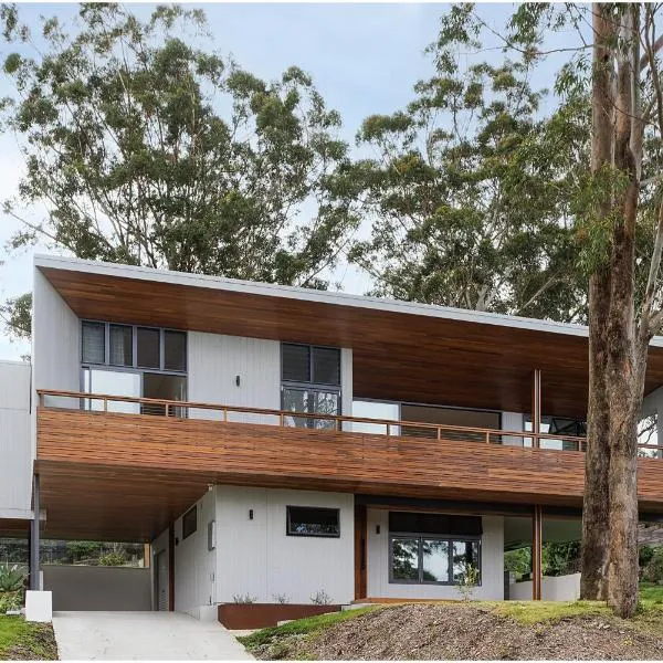 Treehaus Escape - Smith's Lake，史密斯湖的飯店