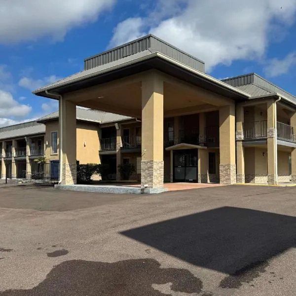 Super 8 by Wyndham Jackson MS Near the Fairgrounds, hotel in Jackson