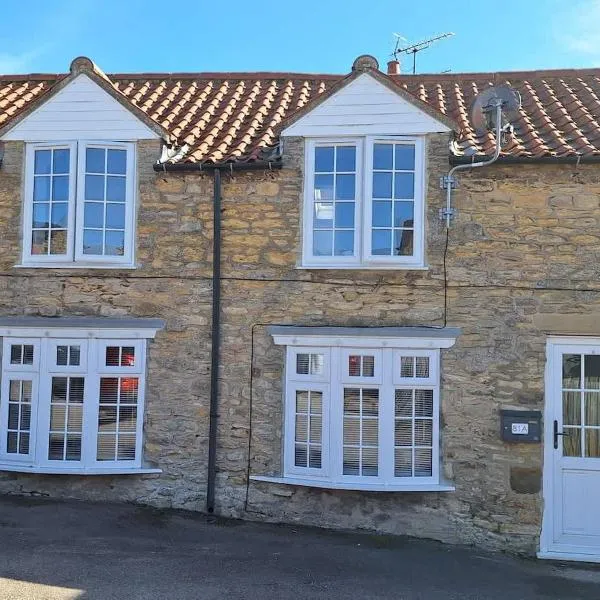 Lavender Cottage - a beautiful quirky family cottage, hotel a Snainton