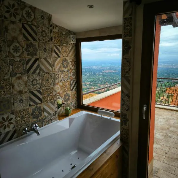Dri House, hotel v destinaci Rocca di Papa