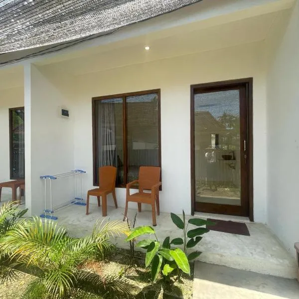 the corner homestay, hotel in Kuta Lombok