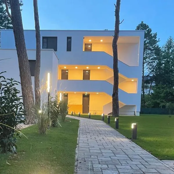 Fenyvesliget Apartmanok – hotel w mieście Balatonfenyves