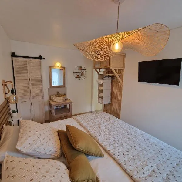 La Maison Blanche 74 Annecy-le-Vieux, viešbutis Ansi