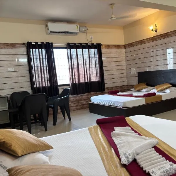 Yamuna Vihaar Tourist Home, hotel a Kollūru