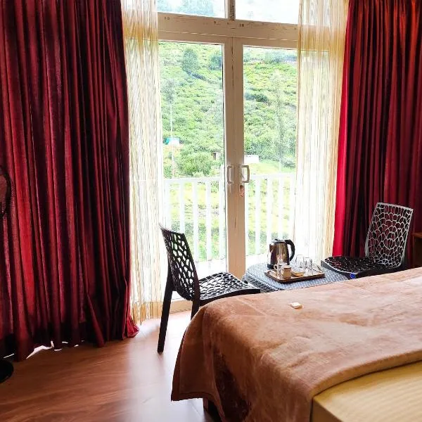 Cloud & Mist Inn-Stay with Mountain Views in Kotagiri, Near Ooty, hotel v destinaci Kotagiri