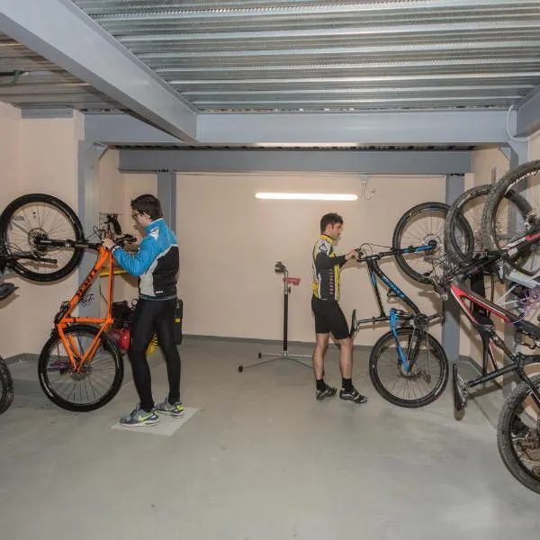 Bike & Family Hotel Derby – hotel w mieście Finale Ligure