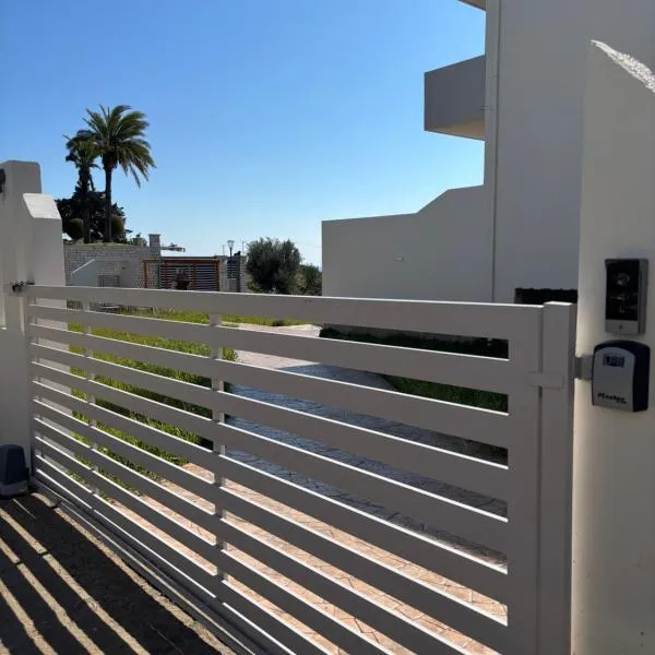 Erato Sea View Villa, hotel in Koskinou