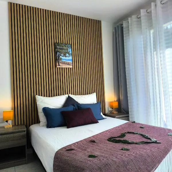 La Pinède Océane,400m des plages, hotel in Mimizan