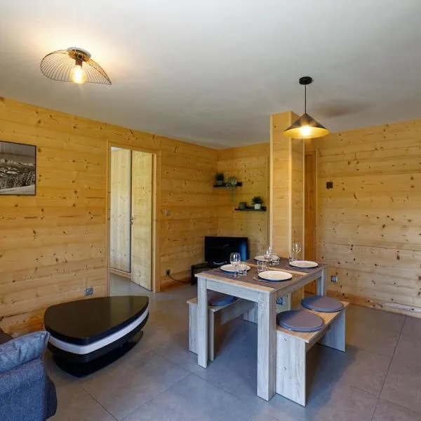 Logement 3 étoiles avec vue imprenable sur les montagnes, ski bus, hotel di Manigod