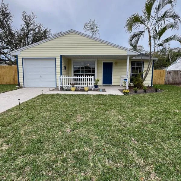 The Corner Cottage, hotel in Palm Harbor