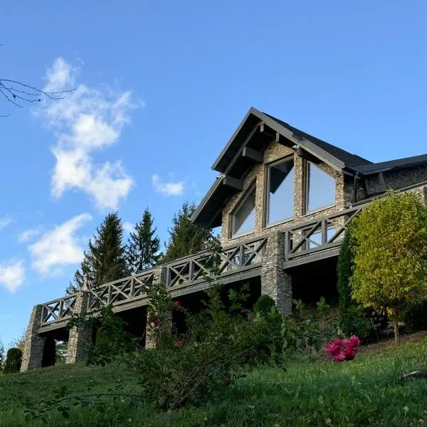 Charlton Estate, hotel en Yablunytsya