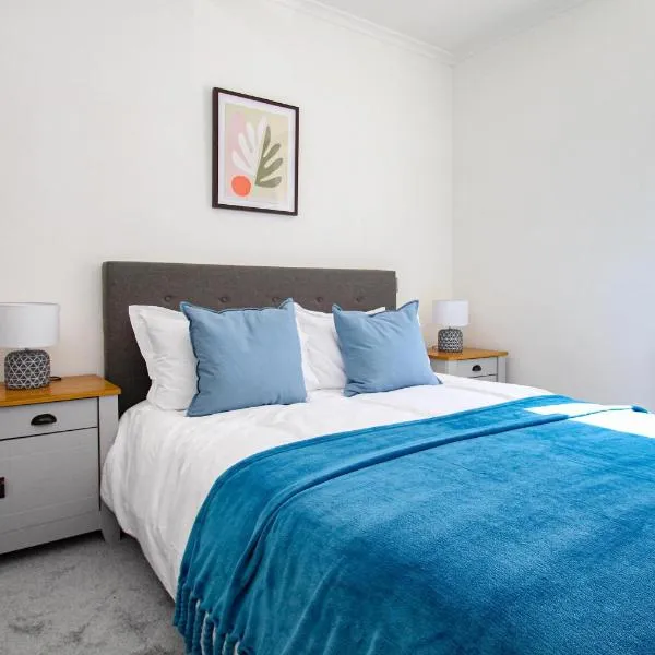 3-Bed Apartment Ideal for Contactors - Near Clyde Shipyard - 25 min Glasgow Airport, hotell sihtkohas Greenock