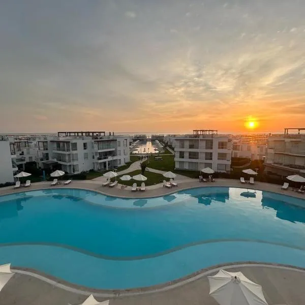 Departamento de Playa (con piscina propia) en km 107 Asia, Lima, hotel v destinaci Asia