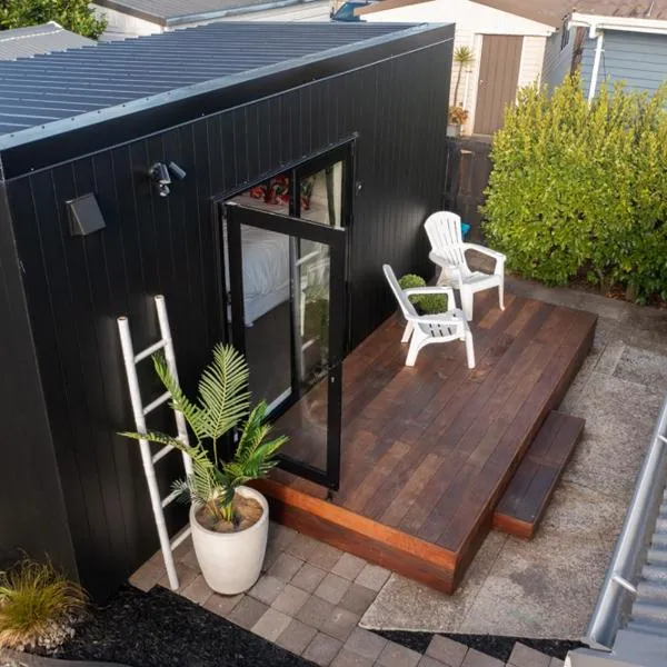 Studio on Charles, hotel v destinaci Tauranga