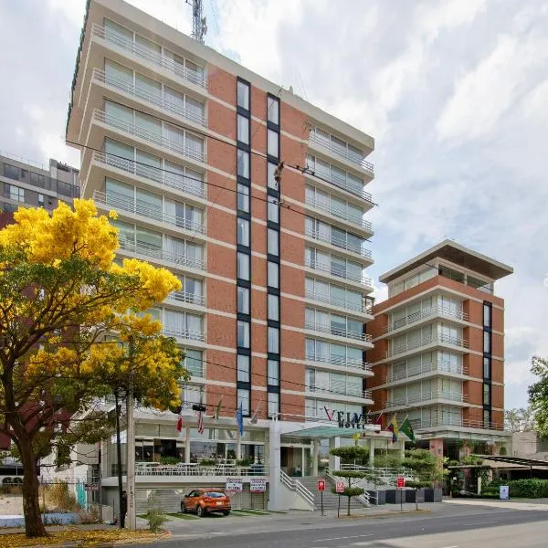 Hotel Velvet Plaza, khách sạn ở Guadalajara