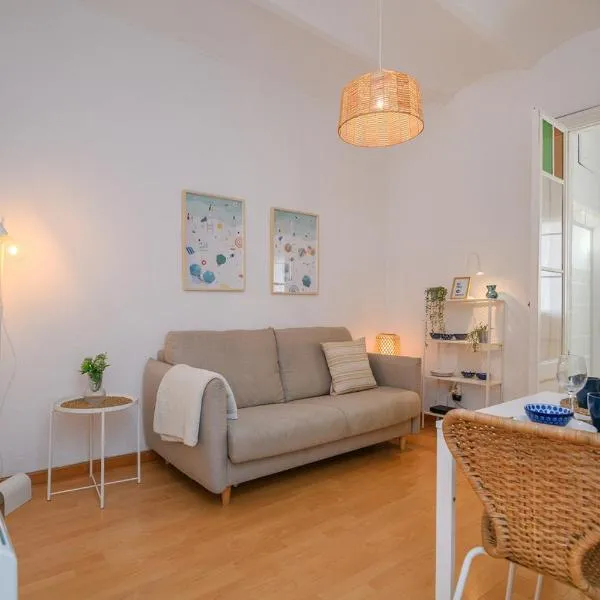 Playa a pie y a 15 minutos de Ramblas y Plaza Catalunya en metro, hotel v destinaci Sant Adria de Besos