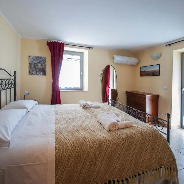 Apartment Nonna Delia, hotel v destinaci Guardea