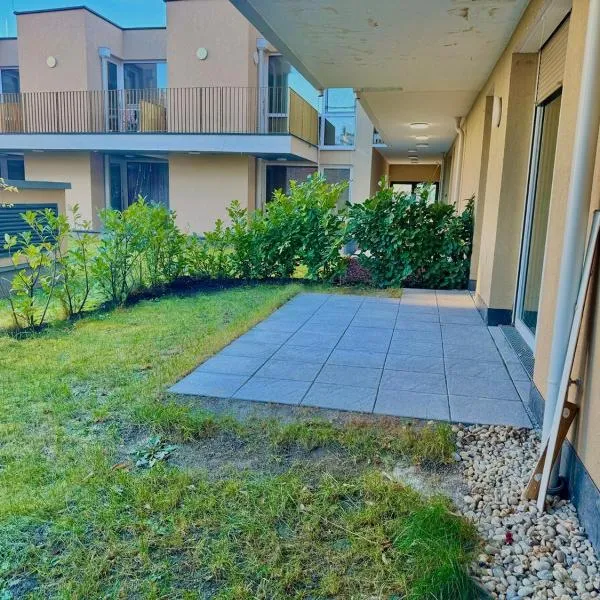 Premium Apartment mit Garten nähe SCS, hotel in Wiener Neudorf