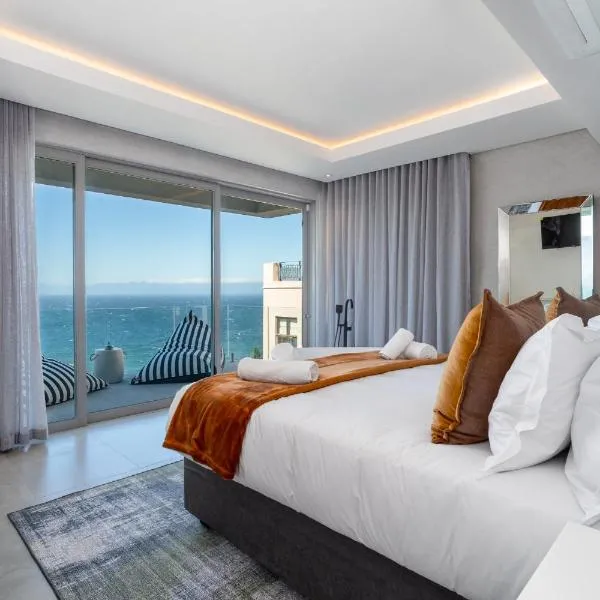Luxury Surfer's Corner Suite with Ocean Views, hotel in Simonʼs Town