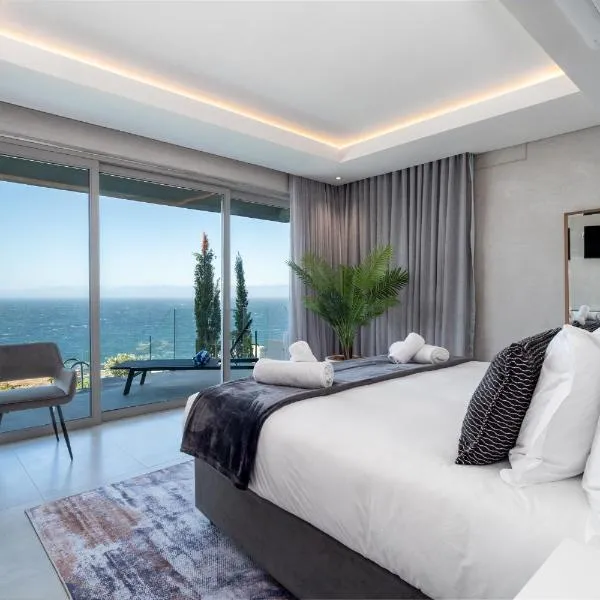 Executive Boulders Beach Suite with Ocean Views, hotel in Simonʼs Town