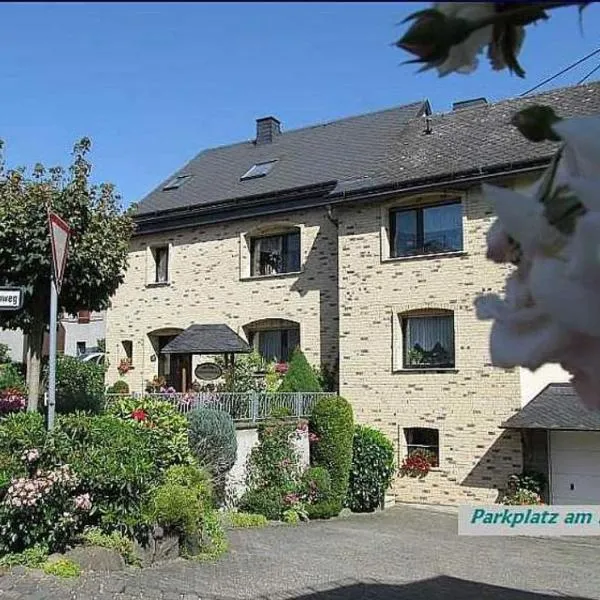 Eifelferienwohnungen "Familie Saxler", hotel em Bereborn