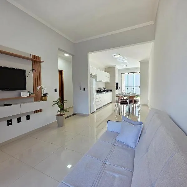 Casa Nova 3 Quartos prox Centro e Cataratas, hotel a Foz do Iguaçu