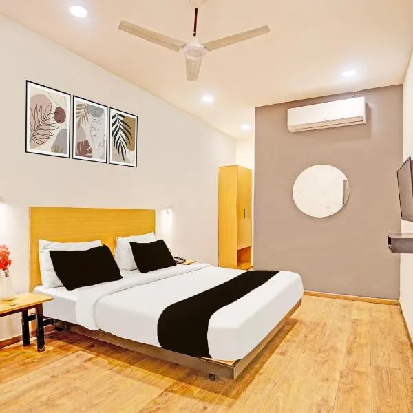 Townhouse Mukut Bazar, hotel v destinaci Lakhnaú
