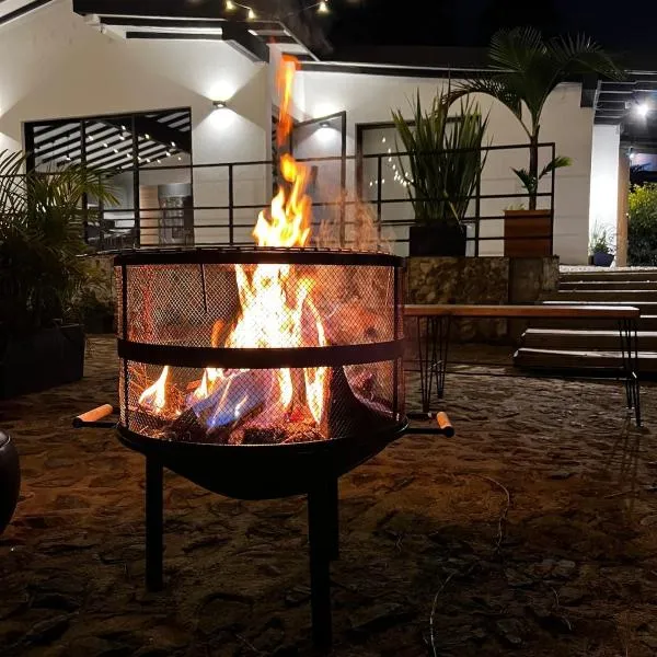 Casa en reserva natural cerca del aeropuerto Medellín Rionegro, hotel v destinaci Rionegro