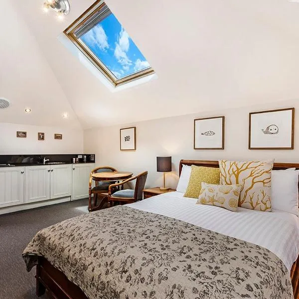 Sandstone Suites - In the heart of Port Fairy, hotel v destinaci Port Fairy