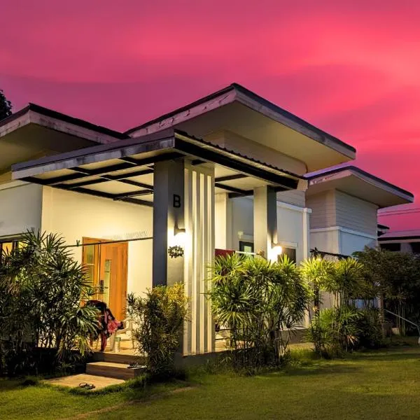 KhaoLak Chill Out, hotel in Khao Lak