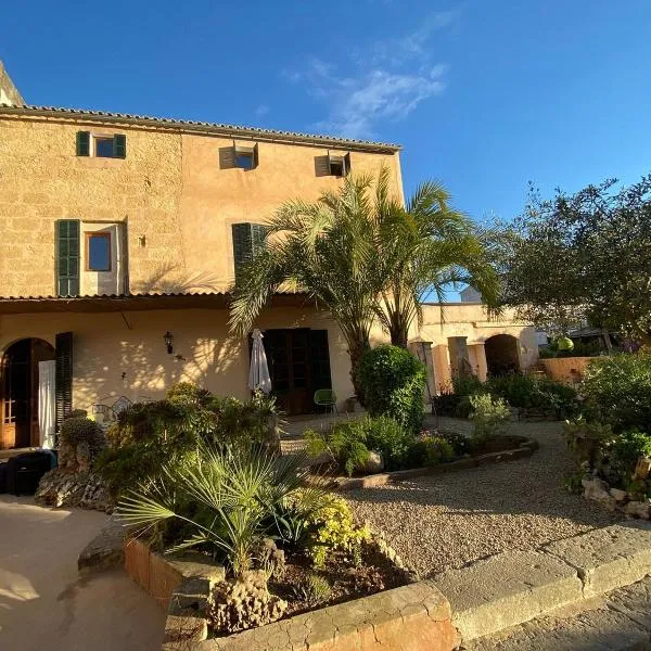 Casa Mona Turismo de Interior, hotel v destinaci Llubí