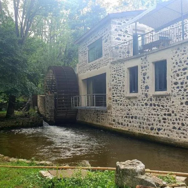 Studio moulin se la paille, hotel in Veyre-Monton