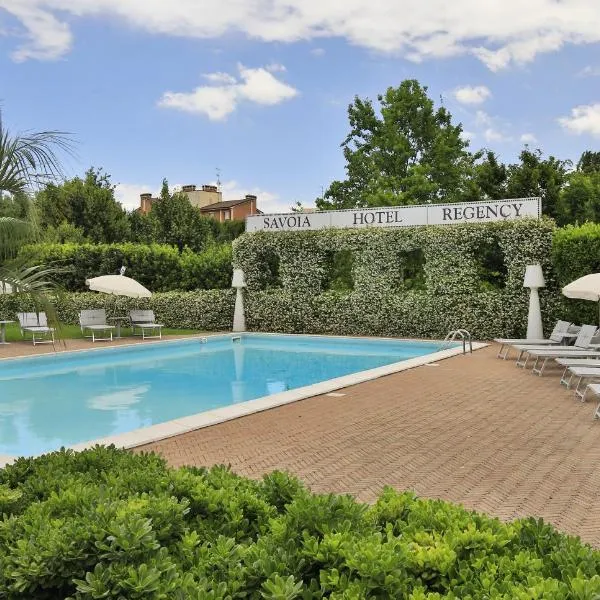 Savoia Hotel Regency, hotel Bolognában