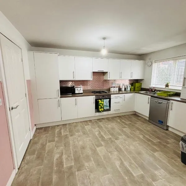 Beautiful 3 bed holiday home in Washington, UK, hotel in Washington