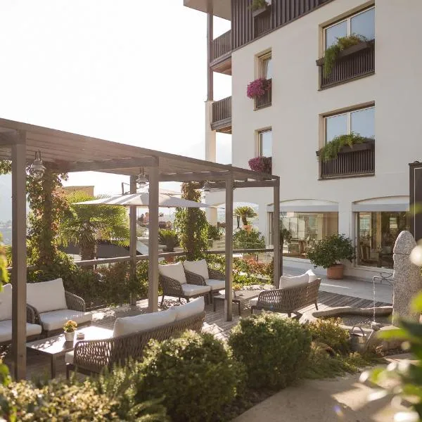 Hotel Tyrol, hotel v destinaci Schenna