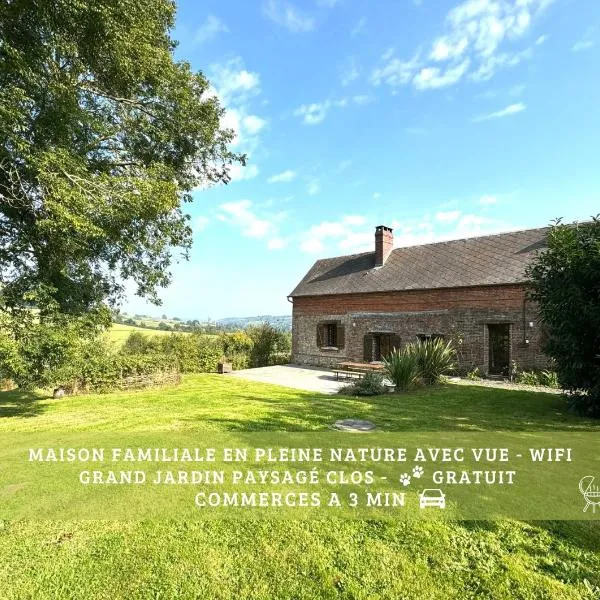 Le Cottage de la Poussinière - Vue - Calme - Grand jardin, hotel en Saint-Évroult-de-Montfort