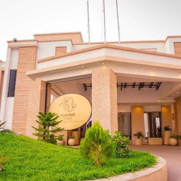 Porto Golf Hotels, hotel v Kanu