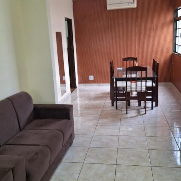Casa mobiliada para até 14 pessoas